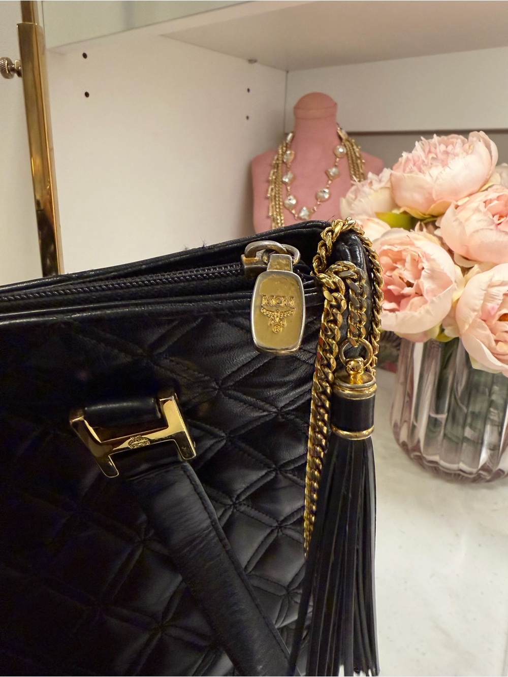 MCM EUC Black Quilted Leather Shoulder Bag with Gold Accents A4299 - Picture 14 of 16